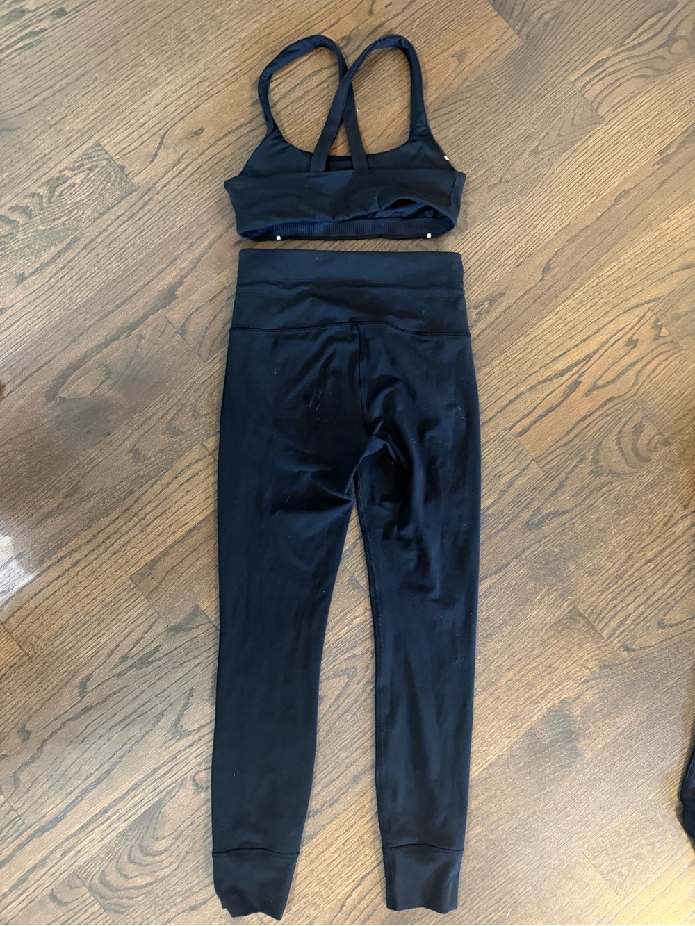 Vuori Sz S Black Everyday Daily Track Leggings and Sports Bra w/ white Piping - Picture 4 of 6